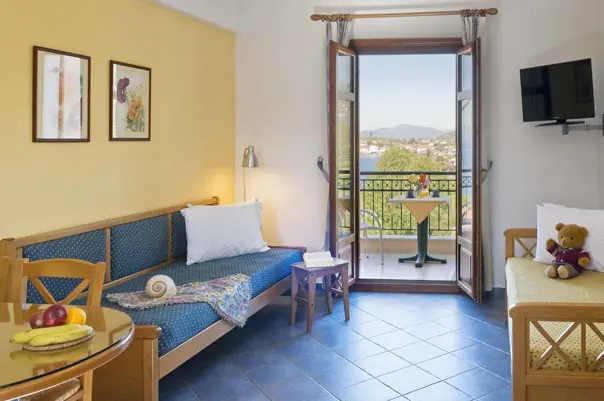 Sykia Apartments - Oikogeneiako diamerisma